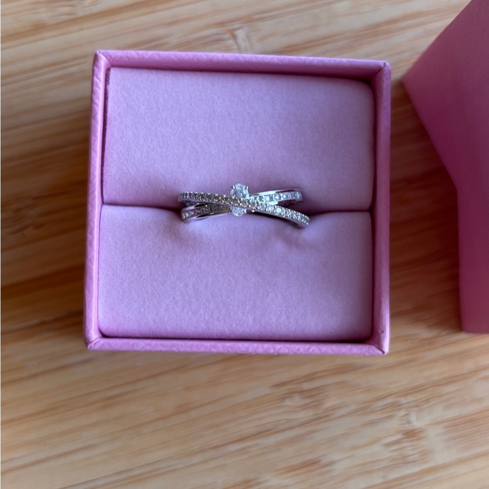 Elegant HyperBola Ring
